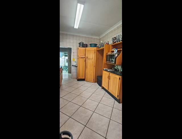 3 BEDROOM HOUSE FOR SALE IN PRETORIA GARDENS